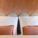 Hermes Room - Duke Housing