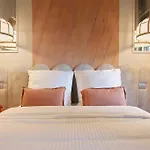 Hermes Room - Duke Housing